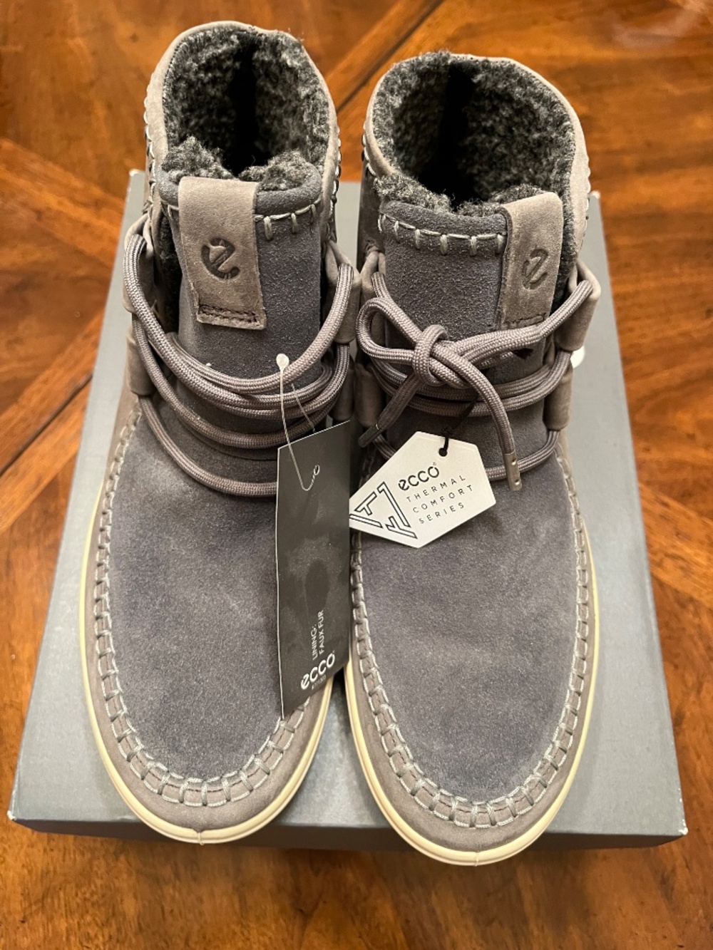 ECCO Women's Ankle Boot Fleece Lined NEW -FREE SHIPPING